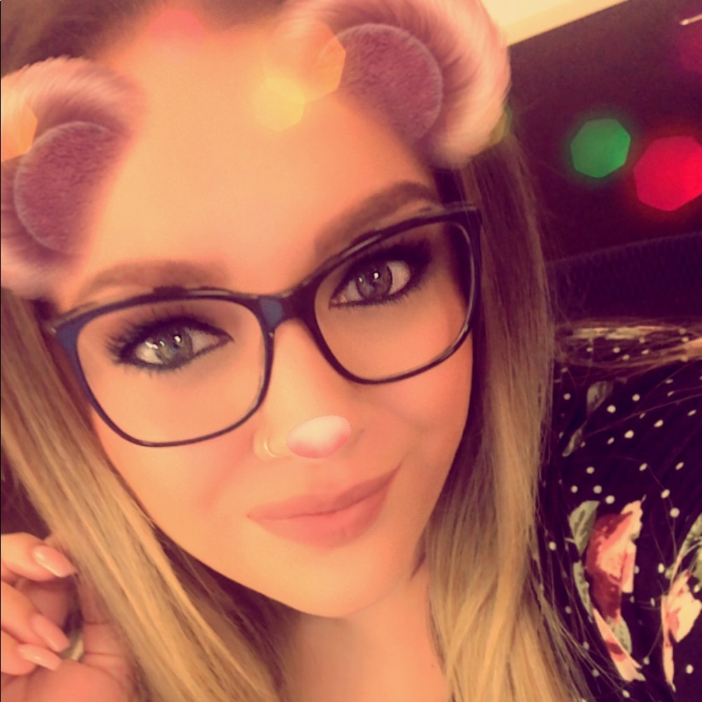 Meet your Posher, Rachel